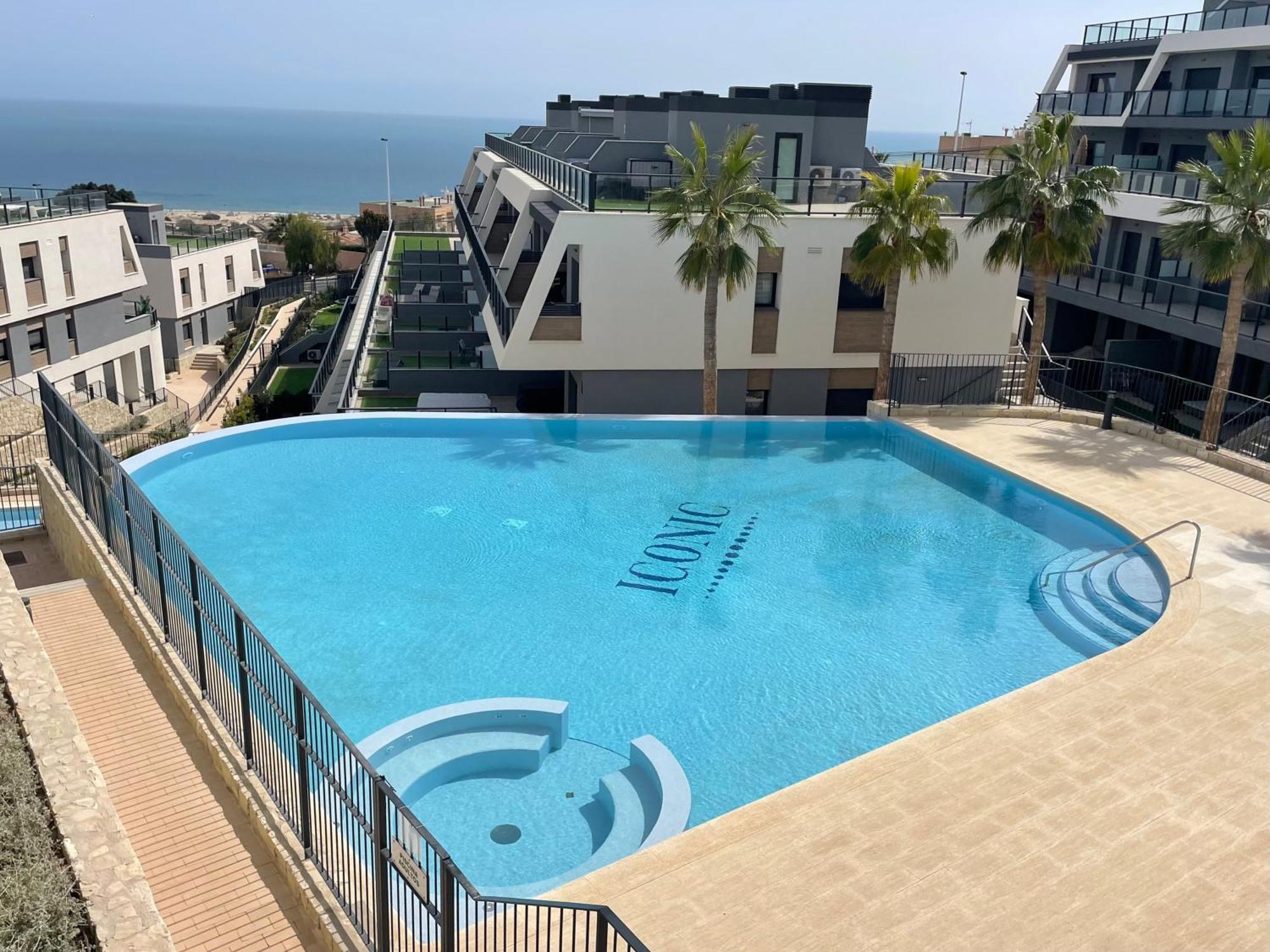 Iconic Alluba Alicante Luxury Bay غران ألاكانت المظهر الخارجي الصورة